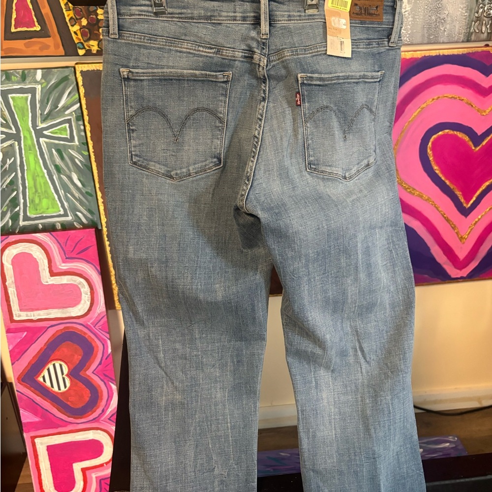 Levi's Classic Blue Straight Leg Women's mid rise skinny Mom Jeans - Picture 12 of 16